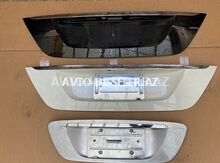 W211   Mercedes Baqajın nömrəaltlığı