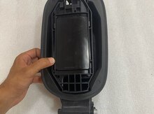 Mercedes W205 Yanacaq çəni qapağı