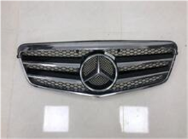 W212 Mercedes Benz  Radiator barmaqlığı