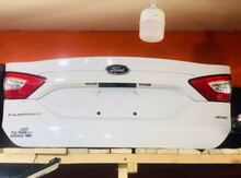 Ford Fusion baqajı