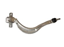 Zeekr 001 ön əyri qol