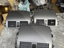 Toyota Corolla Sedan 2008-2012 Ön şitin Orta Plastması – avto-hisseler.az