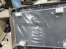 Nissan Maxima 2006 radiatoru