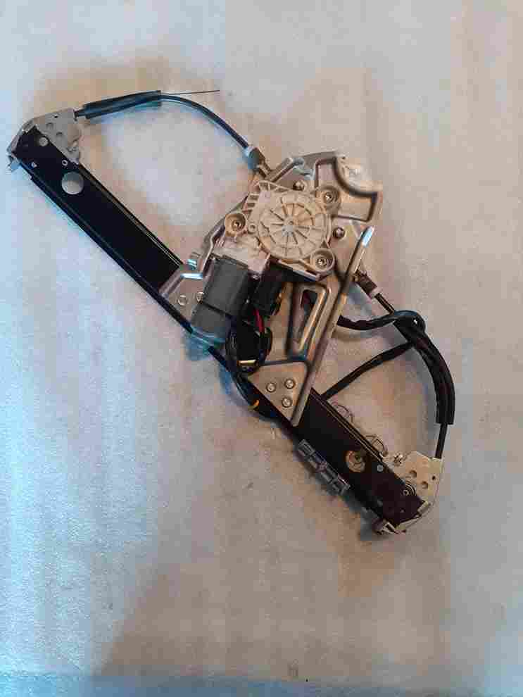 Şüşəqaldıran mexanizim  W211 E