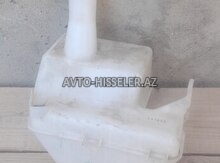 Mitsubishi Mirage şüşəsilənin çəni