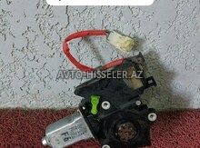 Mitsubishi Pajero io şüşə qaldıran mühərriki