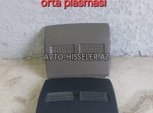 Nissan Tiida şitin orta plastması