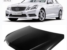 Mercedes-Benz W212 ön kapotu