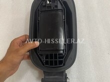 Mercedes W205 Yanacaq çəni qapağı