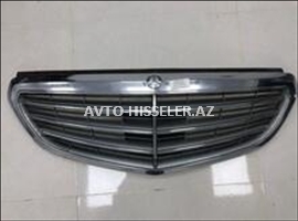 W212 Mercedes-Benz  Radiator barmaqlığı