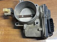 Toyota Camry Durasel qapağı (Zaslonka)